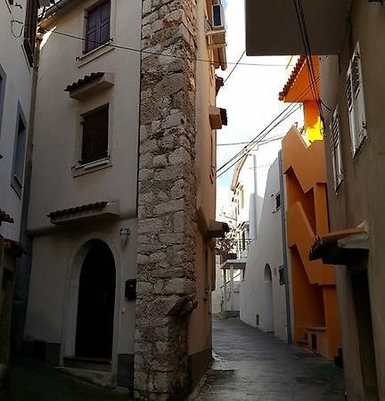 Appartamento Old Town Baska Esterno foto