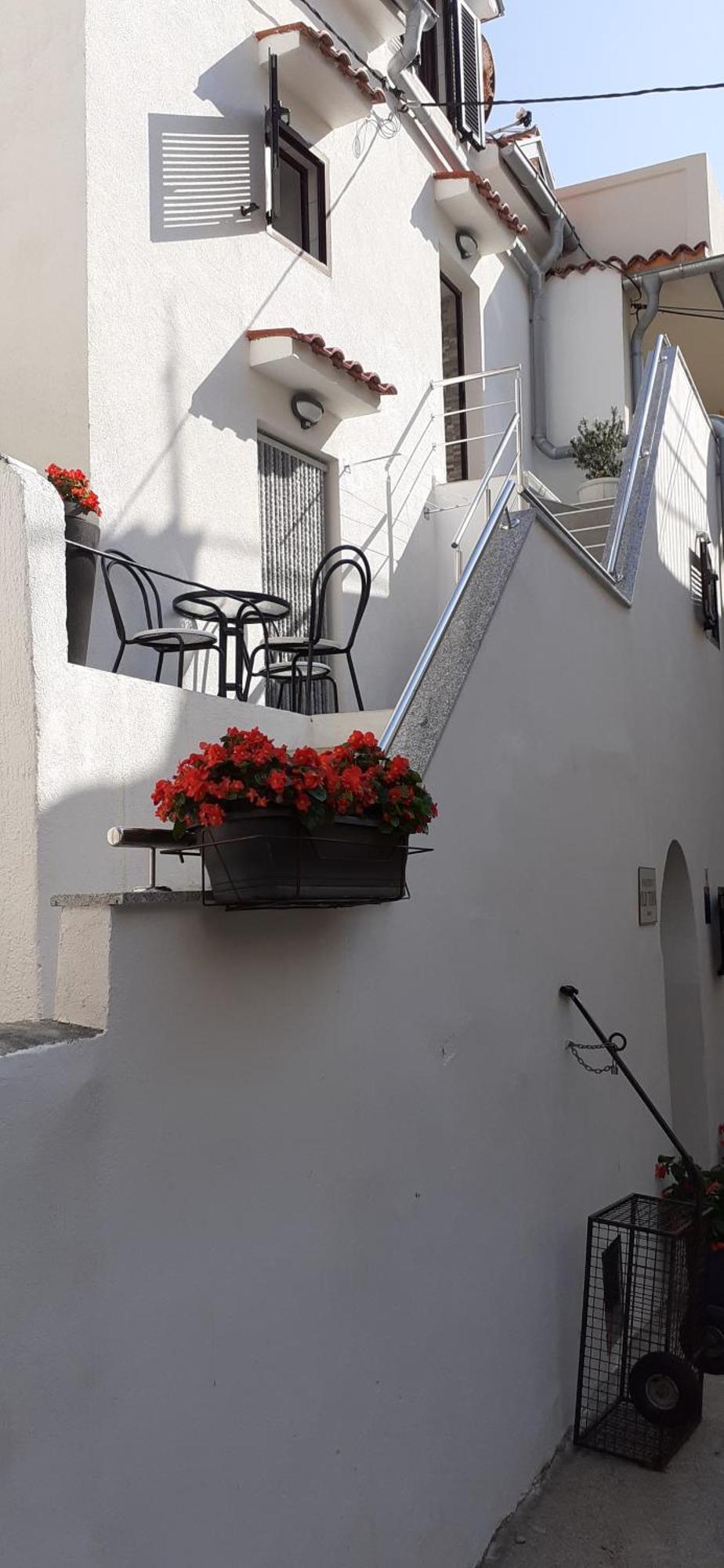Appartamento Old Town Baska Esterno foto